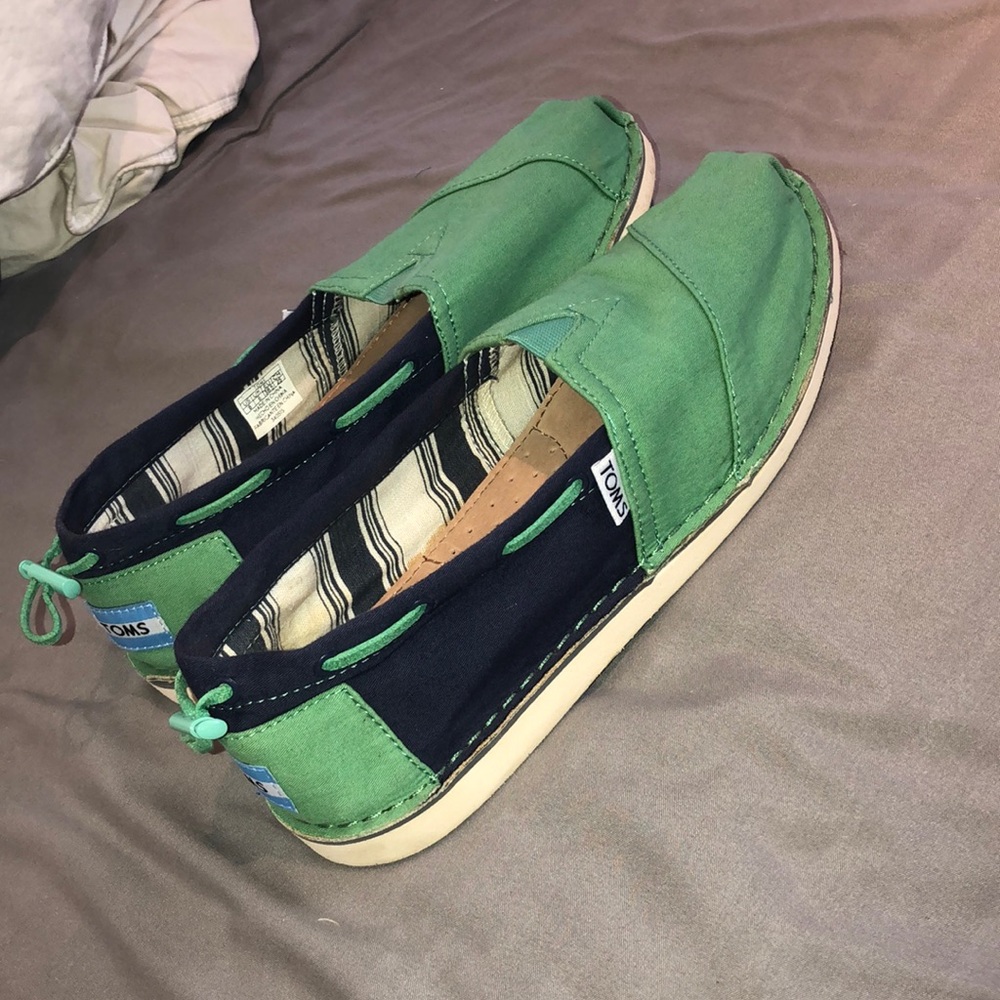 Toms shoes
